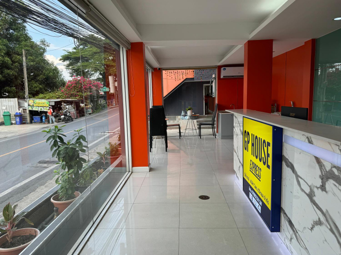 Public Area 3, GP House Express Sukhumvit 81, Phra Khanong