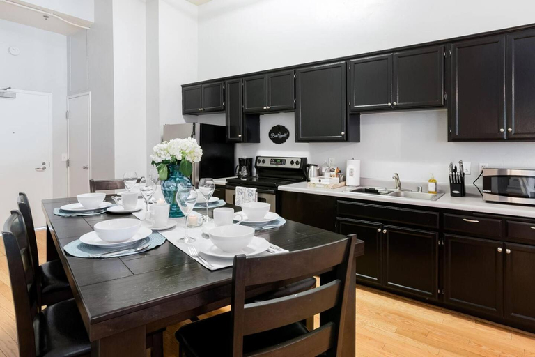 Others 5, 2BR Downtown Suite Free Parking - Conv Center, San Diego