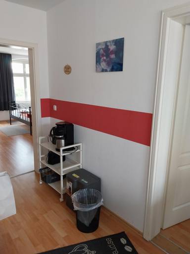 Others 5, Tangermunde Zum S c h m u c k Giebel - Pension & FeWo, Stendal