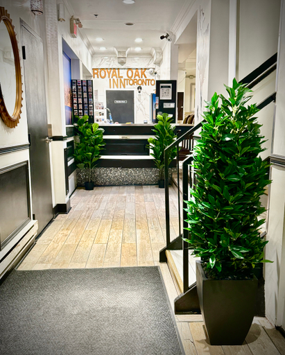 Public Area 2, Royal Oak Inn, Toronto