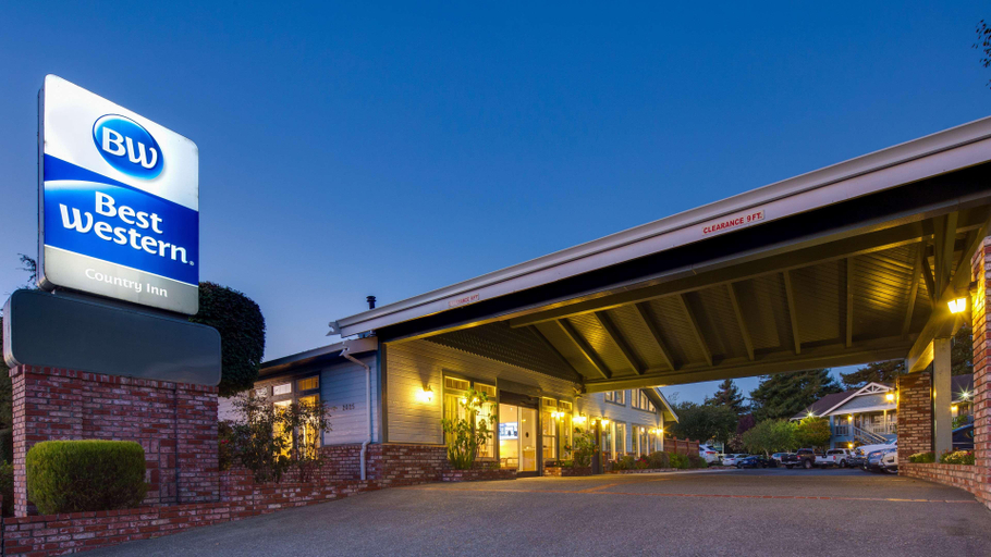 Exterior & Views 2, Best Western Country Inn, Humboldt