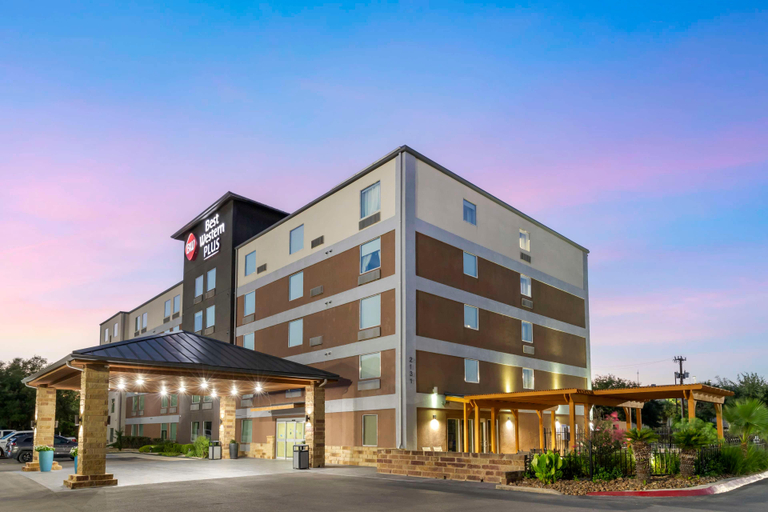 Exterior & Views 2, Best Western Plus Downtown North, Bexar