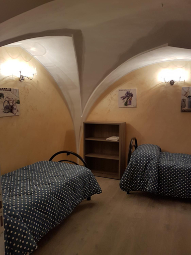 Others 5, B&B La Nassa, Brindisi