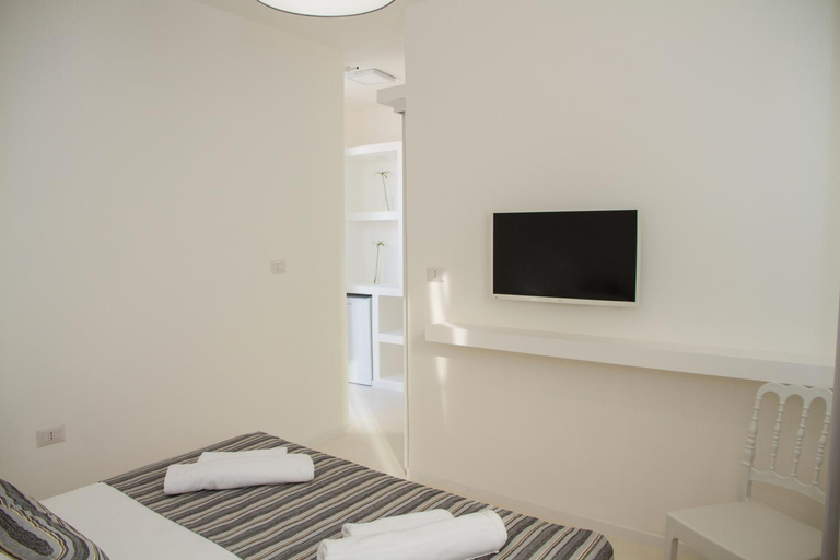 Bedroom 5, Dimora Ausentum B&B, Lecce