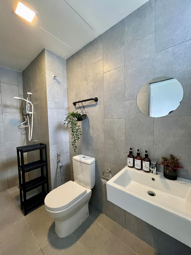 Bathroom, KLCCPavTRXVelo | MrtLrt | 13PAX | 4R2B | (F)4CPark, Kuala Lumpur