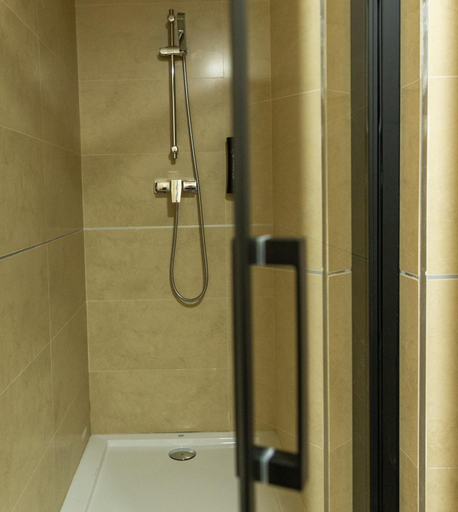 Bathroom 4, maya bay suites, Alicante