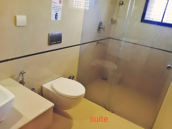 Bathroom, Royale Park, Alappuzha