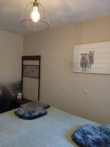 Others 5, B&B Typisch Lelies, Asten