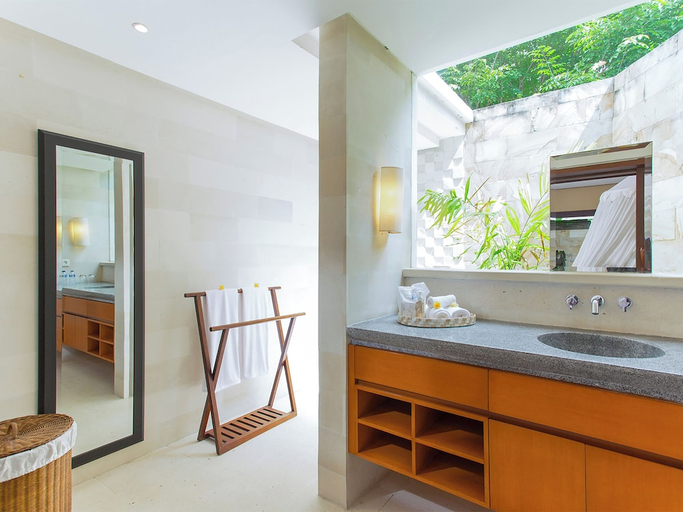 Bathroom 4, Bayu Gita Estate, Gianyar