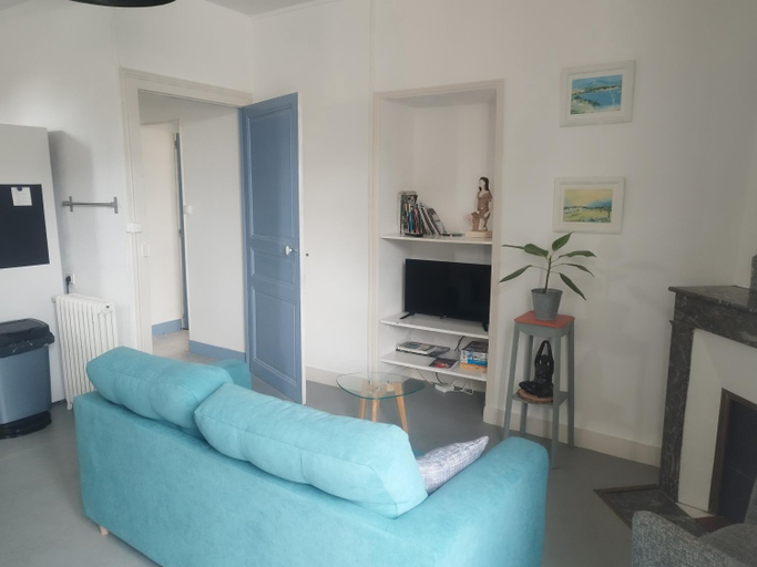 Others 5, Logis de Fornel, Charente