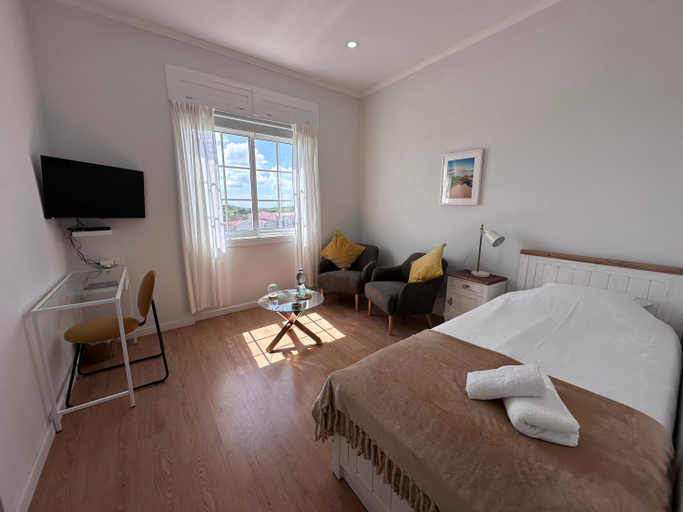 Others 5, Ardmar B&B, Vila do Bispo