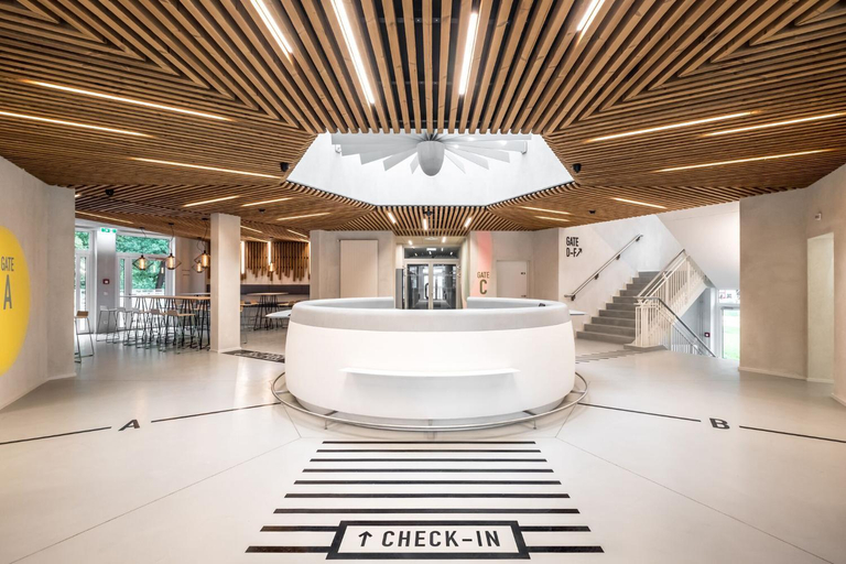 Public Area 2, Airbase Hotel, Graz Umgebung