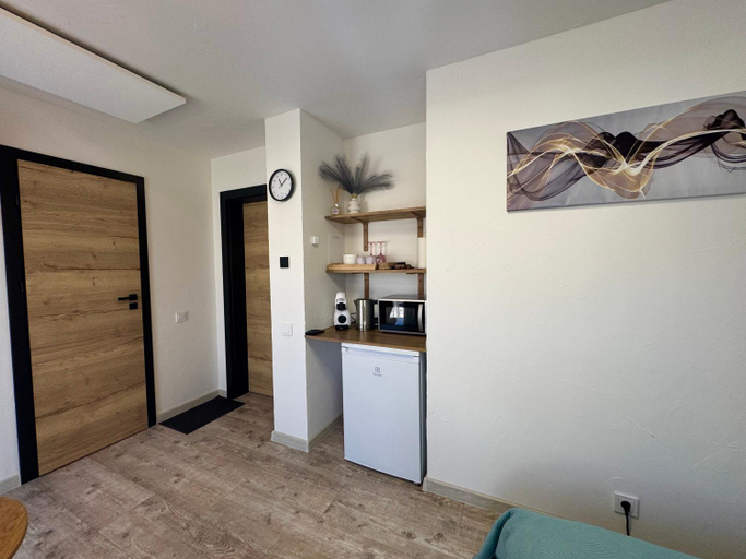 Others 3, Kamiles apartamentai, Palangos