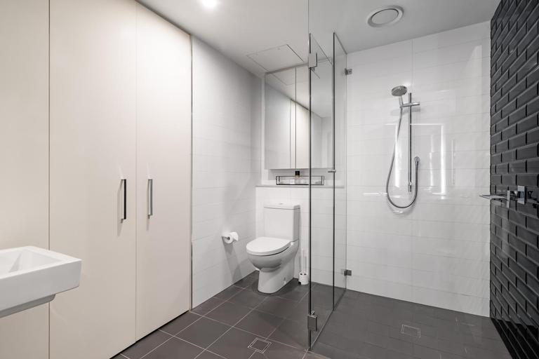 Bathroom 3, Orange Stay Apartments Potts Point, Sydney
