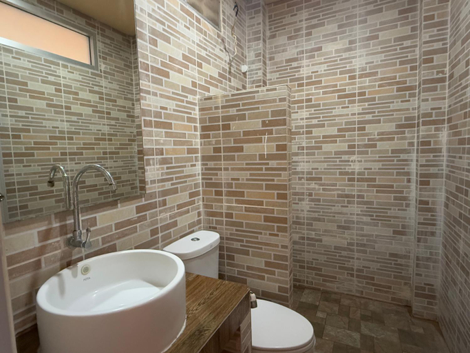Bathroom 3, Ocean View Resort, Ko Phangan