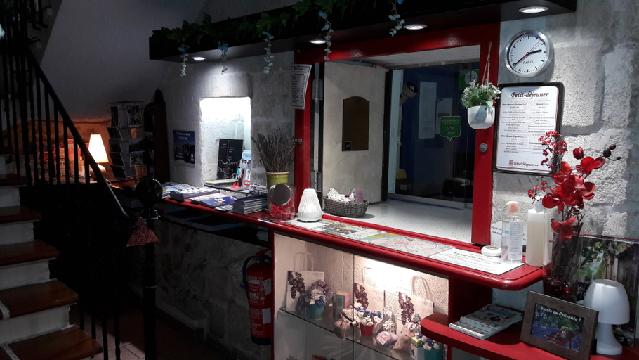 Public Area 3, Hotel Mignon, Vaucluse