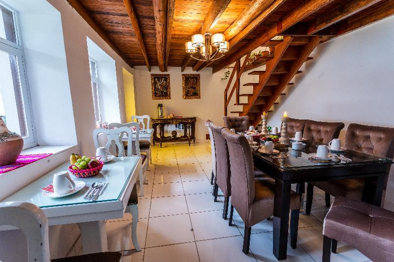 Food & Drinks 4, RHOUSE Calca, Calca