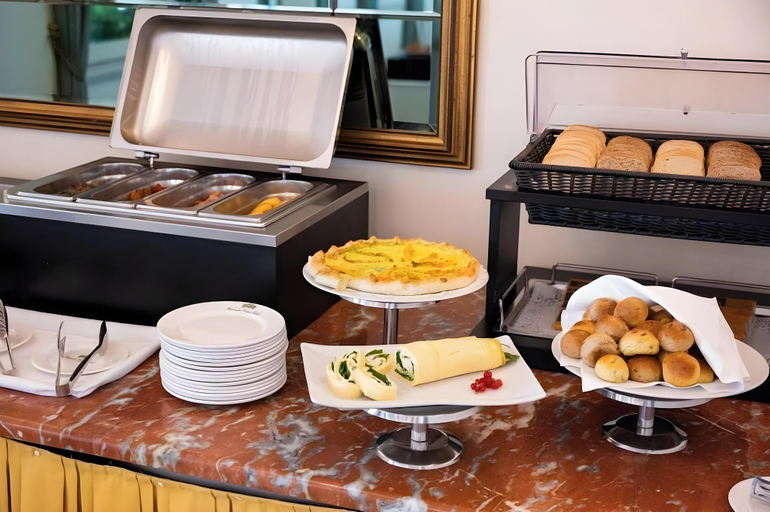 Food & Drinks 5, Hotel Mecenate Palace, Rome