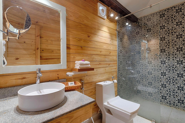 Bathroom, Stone Wood Jungle Resort - Dandeli, Uttara Kannada