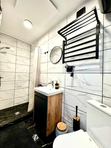 Others 4, Kamiles apartamentai, Palangos