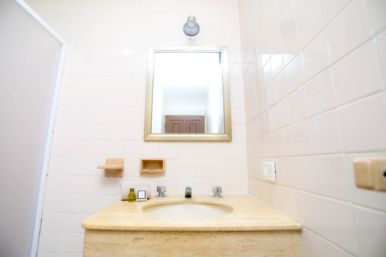 Bathroom 4, Hotel Maria de Lourdes, Isla Mujeres
