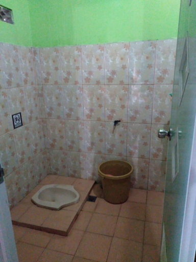 Bathroom, Setro Kariyo Homestay, Bantul
