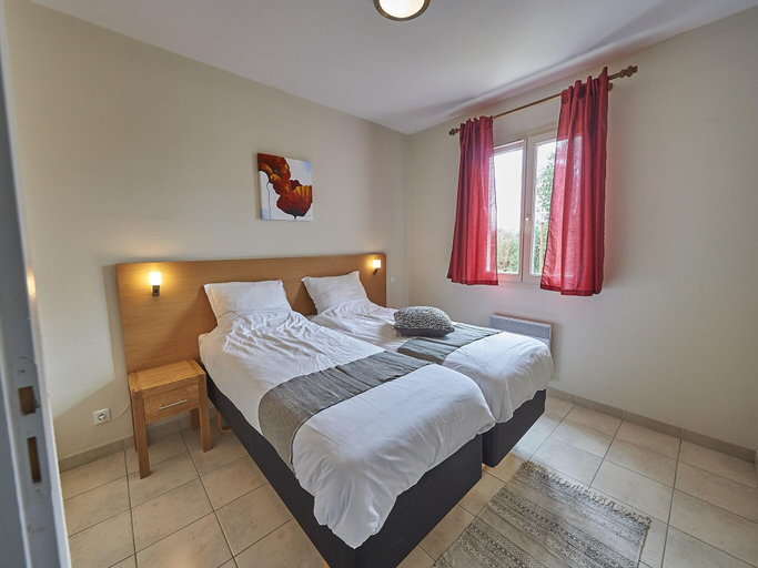 Bedroom 2, Villa in Lanzac with Private Garden, Lot