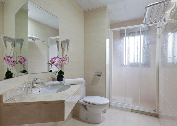 Bathroom 3, Hotel Verol, Las Palmas
