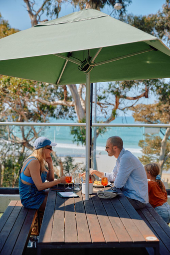 Food & Drinks 4, Lorne Hotel, Surf Coast - West