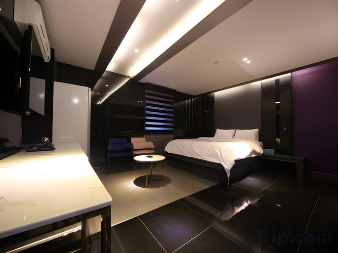 Bedroom 3, ACT HOTEL URBAN, Buk
