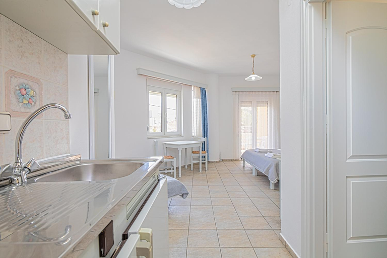 Bathroom 2, Marias Studios & Apartments in Platanias, Crete
