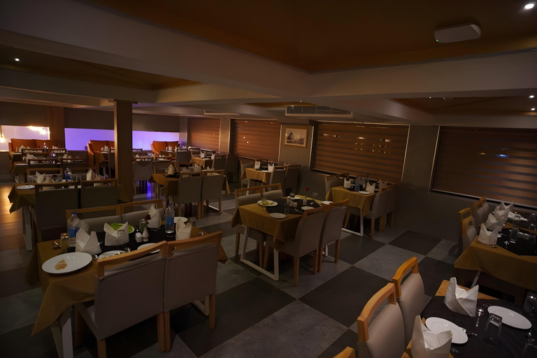 Food & Drinks 4, Capital Park Residency, Thiruvananthapuram