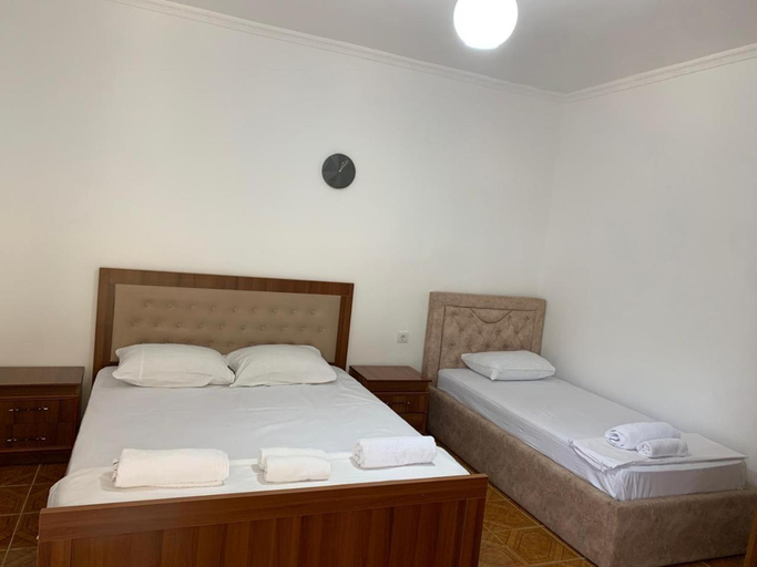 Others 5, Rama Guest House, Beratit
