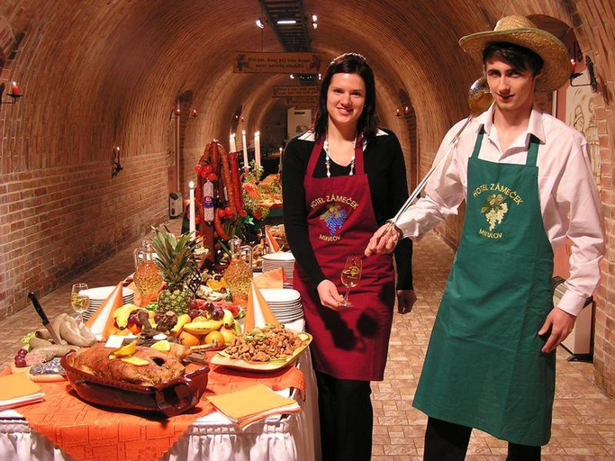 Food & Drinks 5, Hotel Zamecek, Břeclav