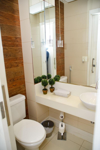 Bathroom 4, Hotel Petit Village Icarai, Niterói