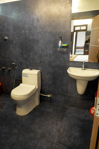 Bathroom 4, Mulanthanam Resorts, Alappuzha