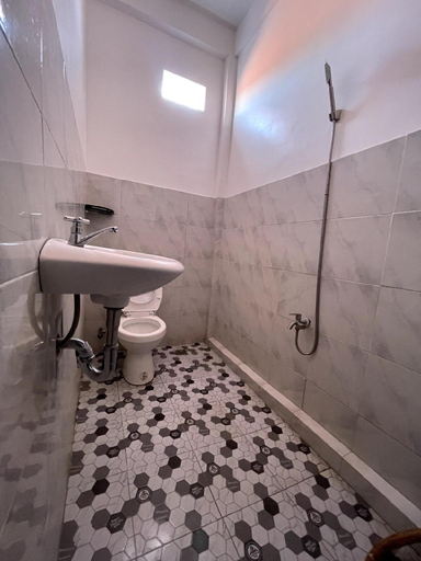 Bathroom 3, Calapan Mindoro Transient Apartment, Calapan City