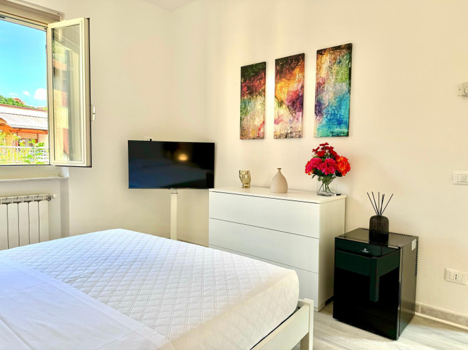 Bedroom 5, Farmer's rooms, La Spezia