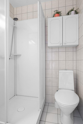 Bathroom 5, Fabryka, Bergen