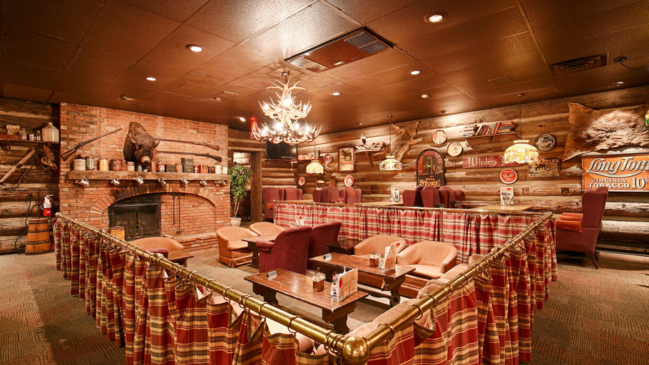 Food & Drinks 5, Best Western Fireside Inn, Frontenac
