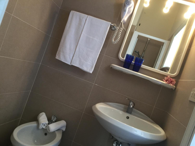Bathroom 4, LA MAISON, Venezia