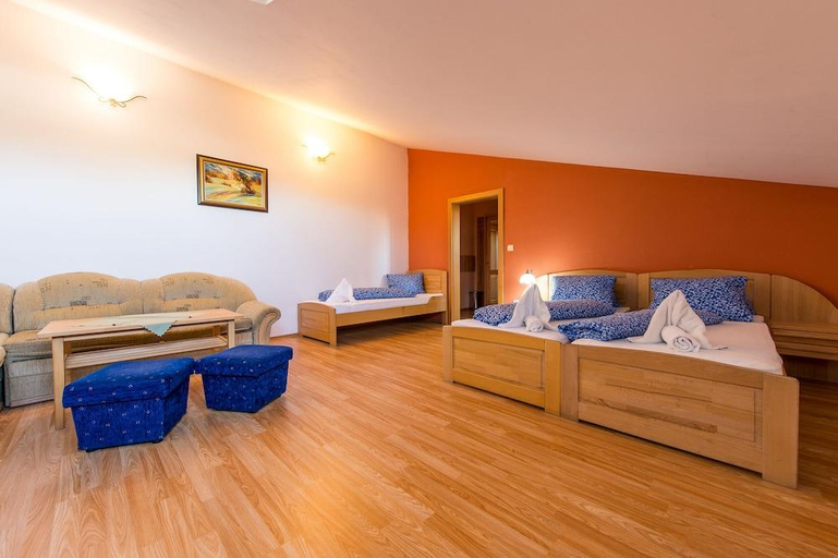 Bedroom 2, Hotel Euforia, Poprad