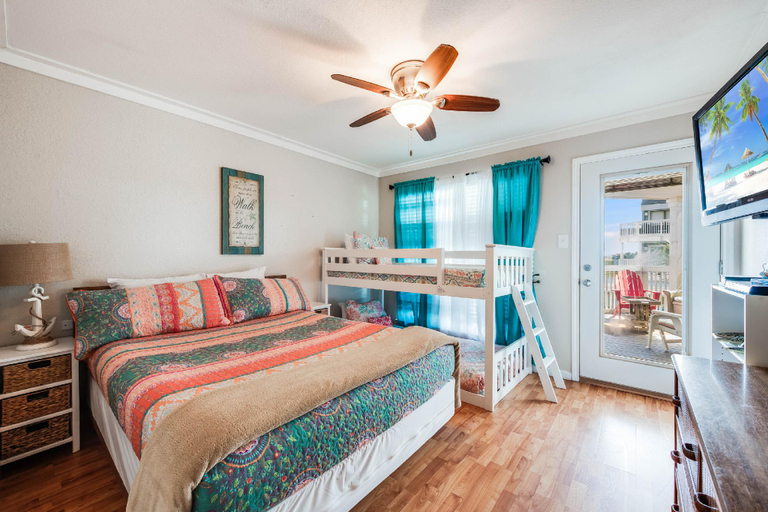 Bedroom 3, Gulf Breeze, Nueces