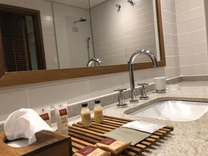 Bathroom 5, Hotel Villa Amazonia, Maués