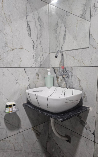 Bathroom 2, Hotel SERENE STAY, Surat