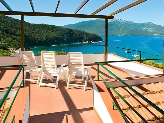 Others 5, Hotel Paradiso, Livorno