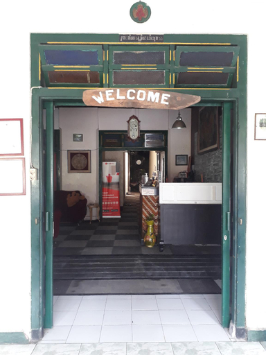 Exterior & Views 1, Mamagayo inn, Yogyakarta