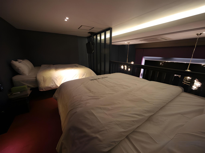 Bedroom 2, ACT HOTEL URBAN, Buk
