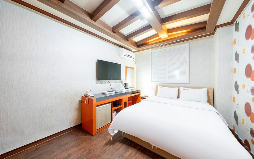 Bedroom 3, Daejeon Yongjeon Happy Tower, Dong