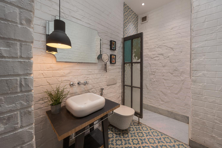 Bathroom 4, Grey l studio apartments Corniche Alexandria Little Venice, Alexandria